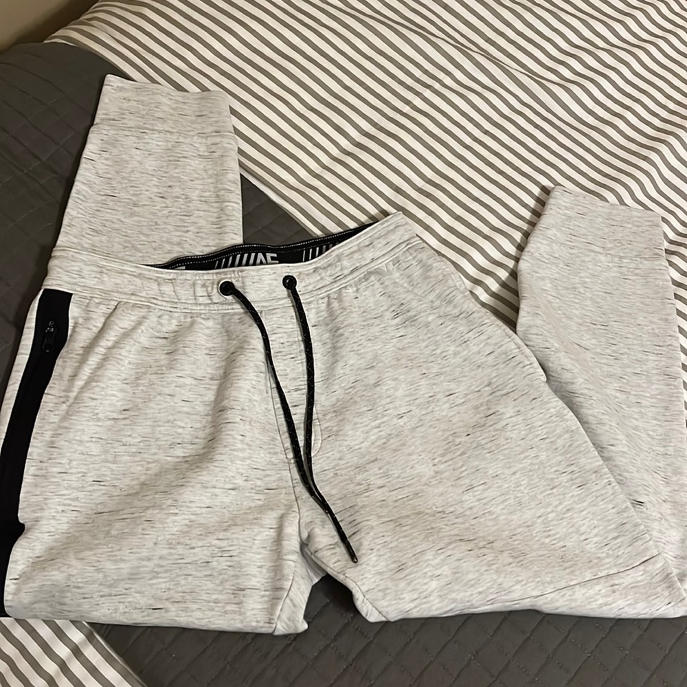 American eagle flex joggers